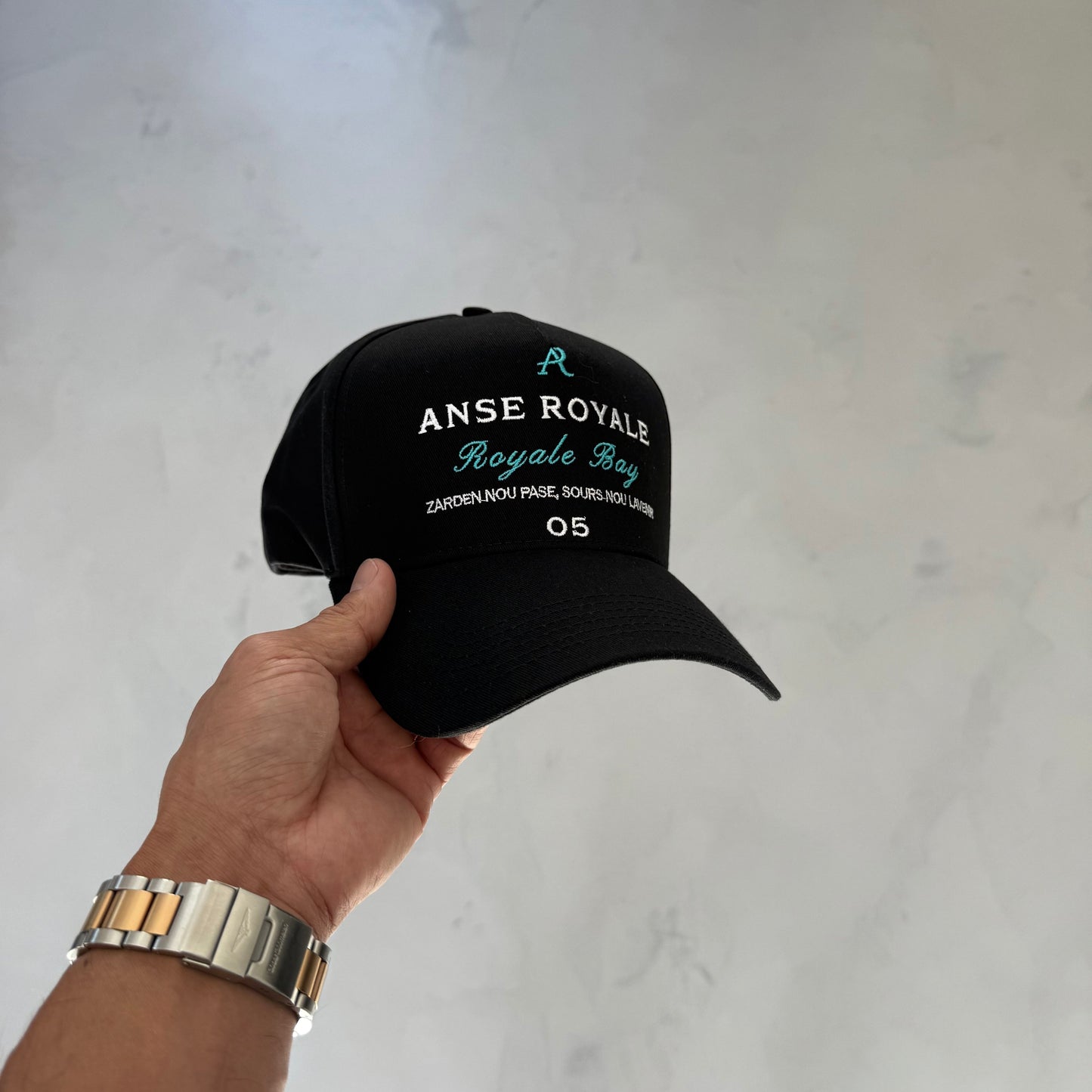 Zarden 05 Snapback Hat Black - Premium Accessories from ANSE ROYALE -Shop now at ANSE ROYALE