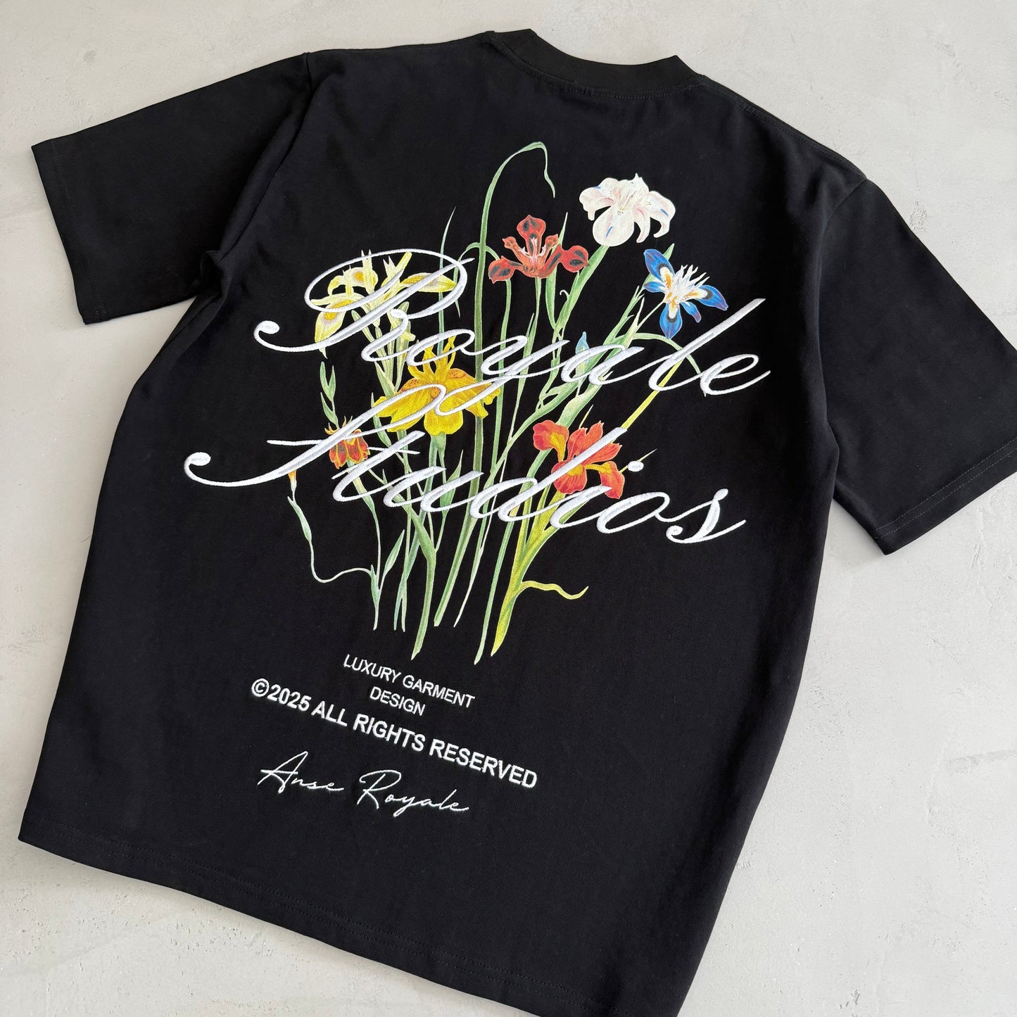 Royale Studios - By Anse Royale