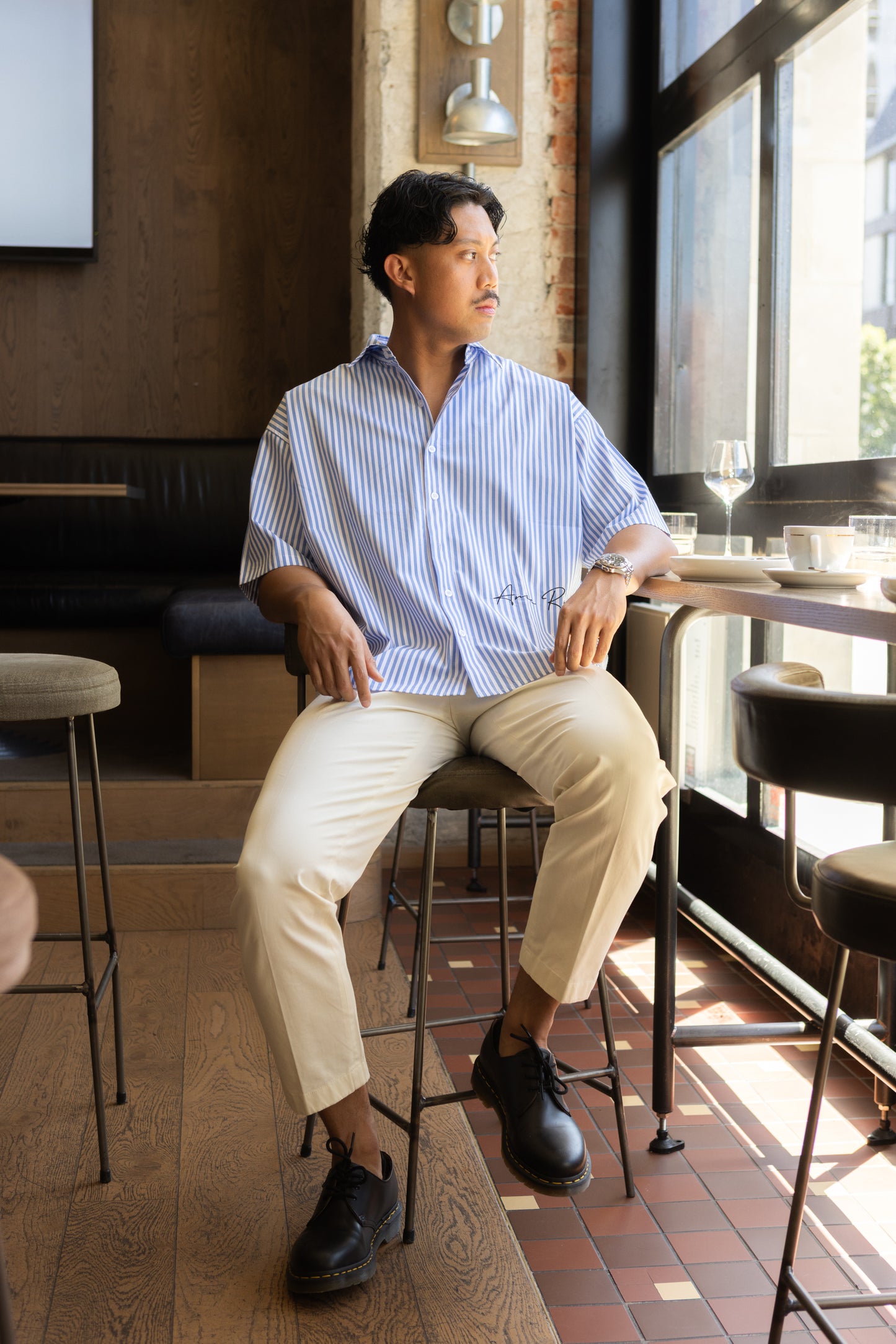 Royale Bay - Pinstripe White/Blue