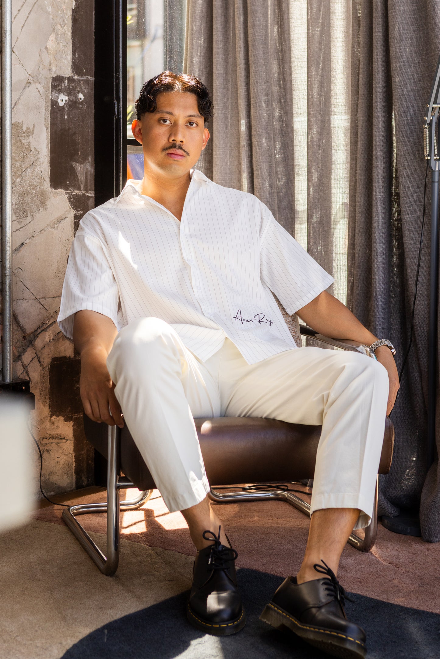 Royale Bay - Pinstripe White/Black