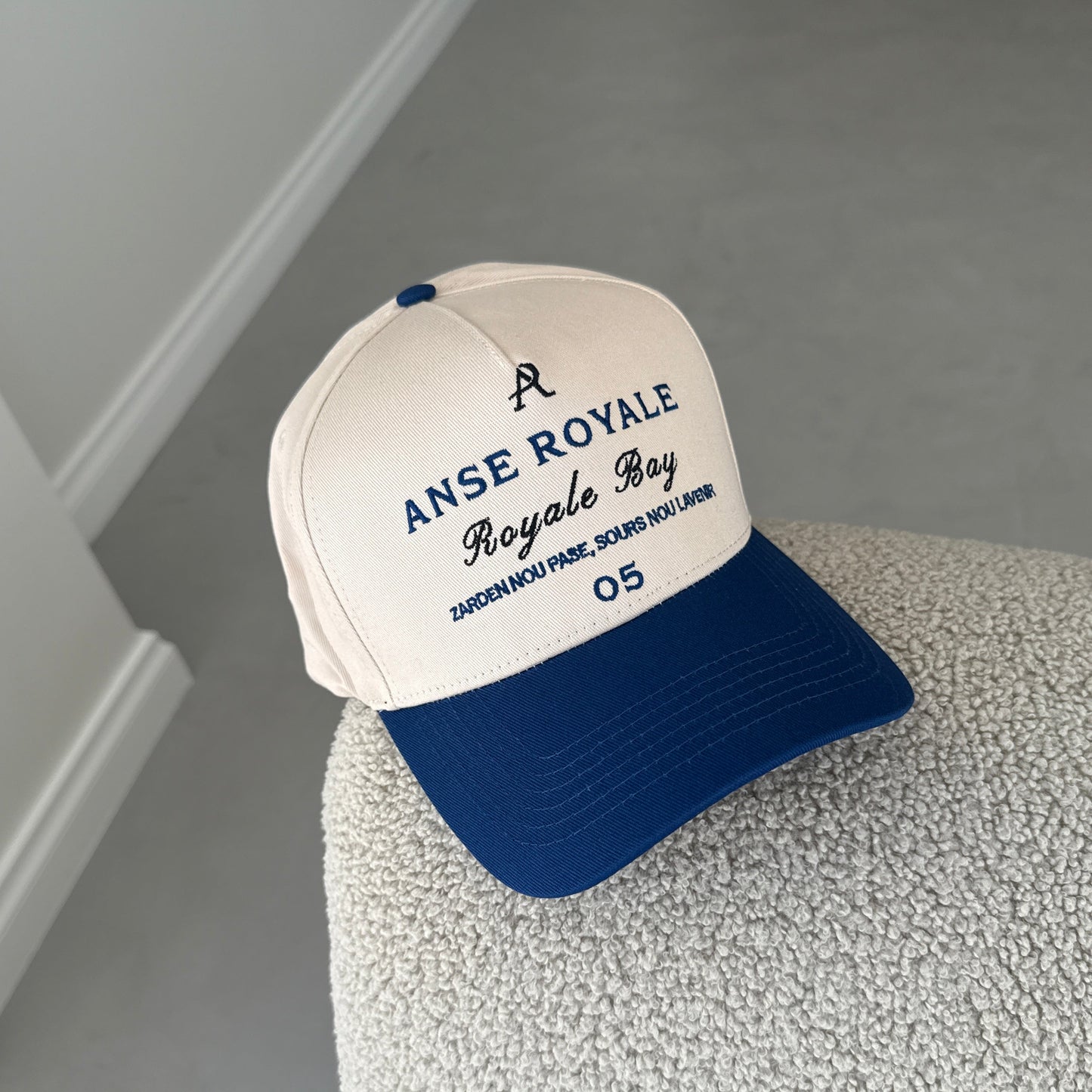 Zarden 05 Snapback Hat Blue/Beige