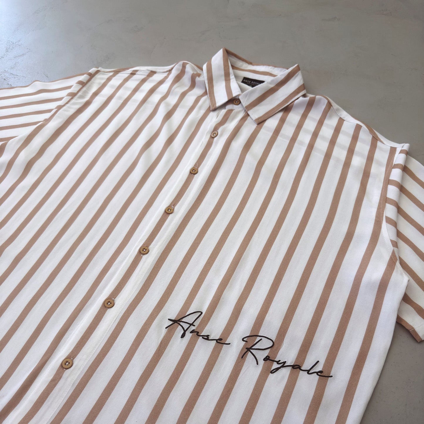 Royale Bay - Pinstripe Lightweight White/Brown